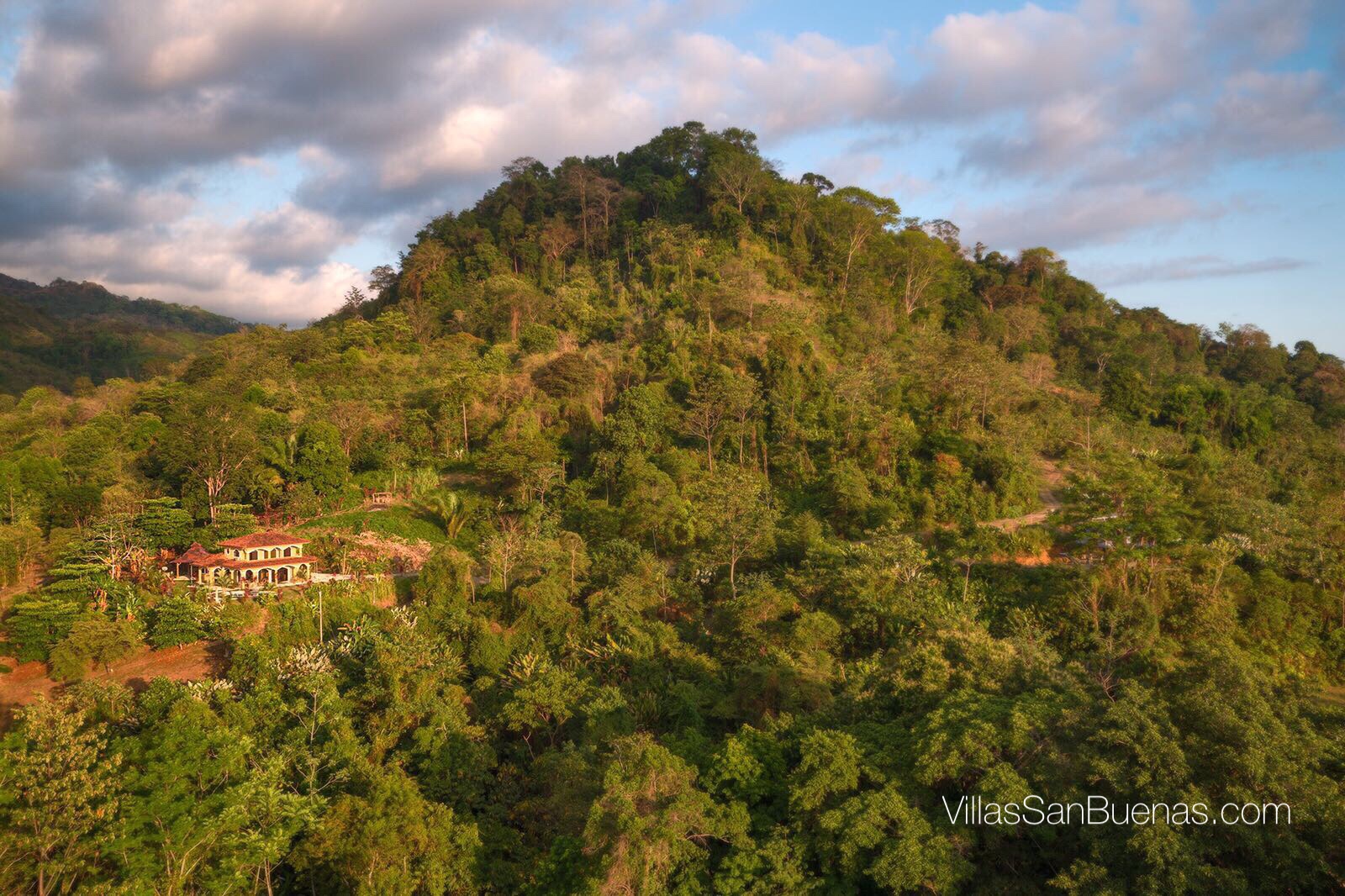 Casa lapas with mountain